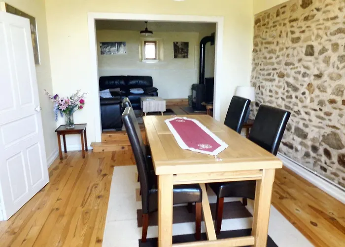 Maison Charmante à Mercœur Avec Jardin Et Parking Hébergement de vacances Mercoeur (Haute-Loire)