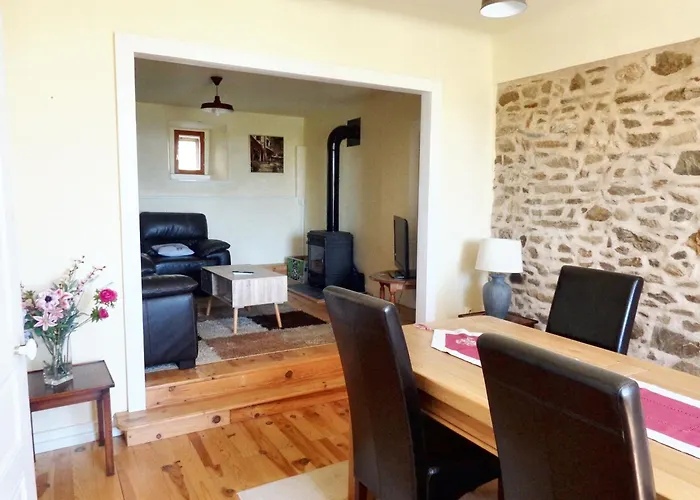 Hébergement de vacances Maison Charmante à Mercœur Avec Jardin Et Parking Mercoeur (Haute-Loire)